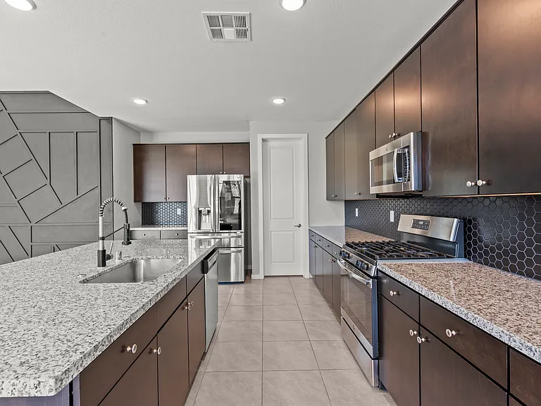 8370 Charleston Peak St — Photo 10