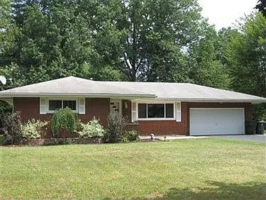985 Broadacres Dr SE photo 1
