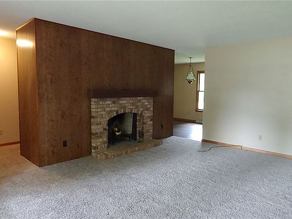 4th image of 1938 Brookton Dr
