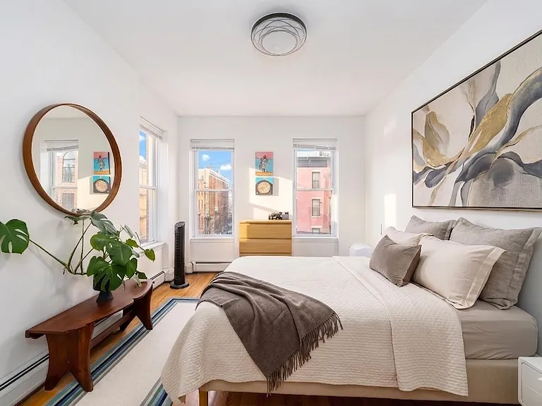 232 Willow Ave #3R — Photo 3