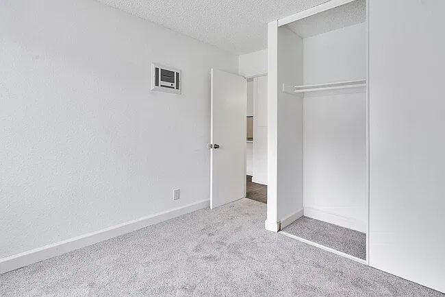 9078 Gramercy Dr — Photo 3