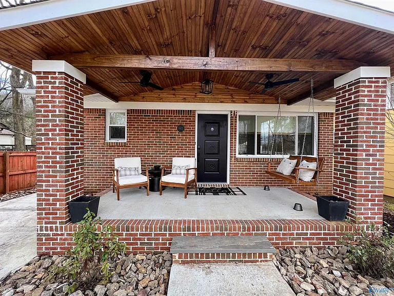 1612 Wellman Ave NE — Photo 5