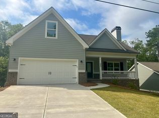 390 Sunset Dr, Statham, GA