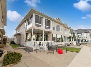 120 9th St, Hampton, IL 61256