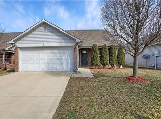 682 Bridgebend Run, Greenwood, IN 46143