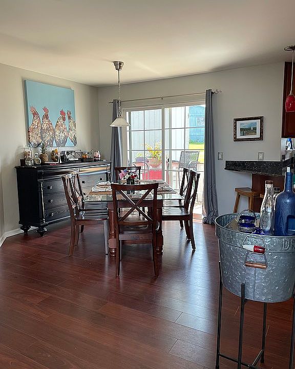1st image of 723 Otter Ave