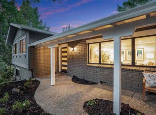 1 Aghalee Rd, Orinda, CA 94563