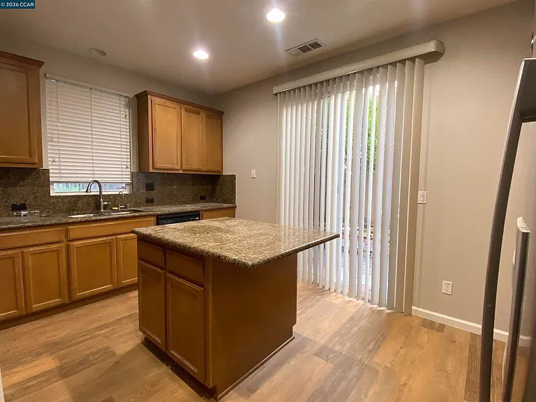 2409 Maidenhair Way — Photo 8