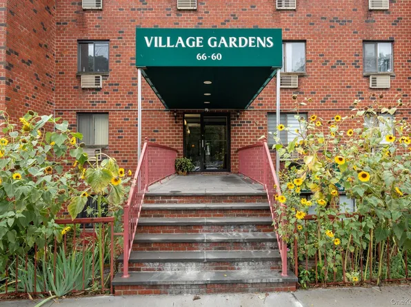 66-60 80th Street #102, Middle Village, NY 11379