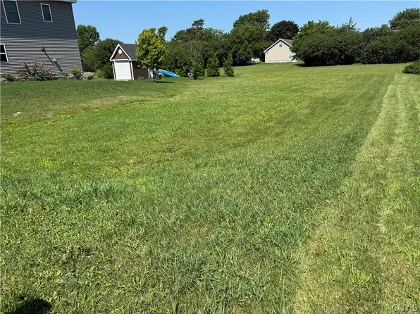 109 Funnycide Dr #6, Sackets Harbor, NY 13685