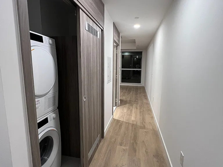 18 Esther Shiner Blvd #2206 — Photo 13