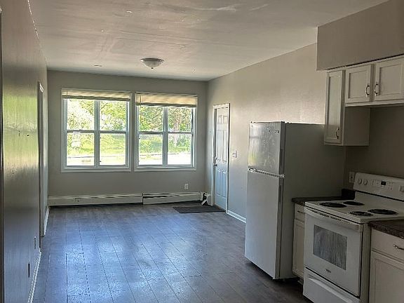4th image of 1204 7th St E