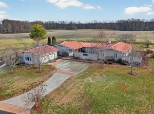 11344 Caneyville Rd, Morgantown, KY 42261