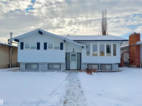 8507 35th Ave NW, Edmonton, AB T6K 0C1