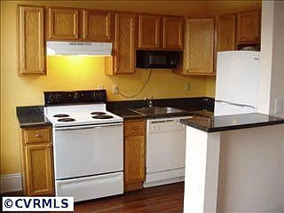 2nd image of 103 E Main St APT 3