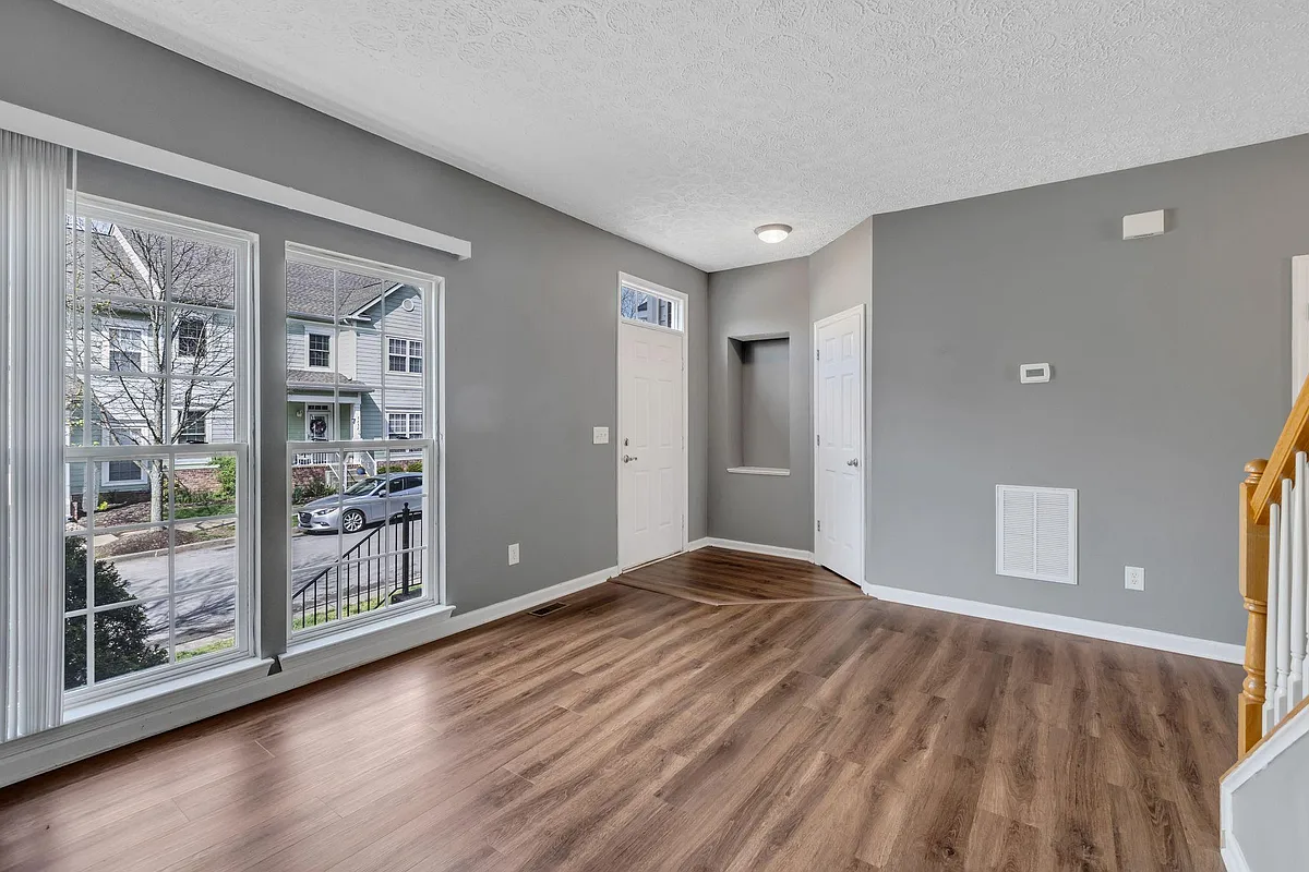 Building Photo - 7839 Heaton Way