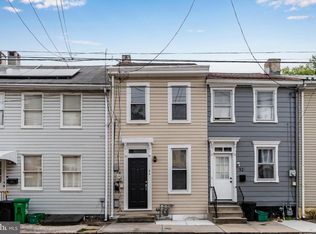 54 E Penn St, Carlisle, PA 17013