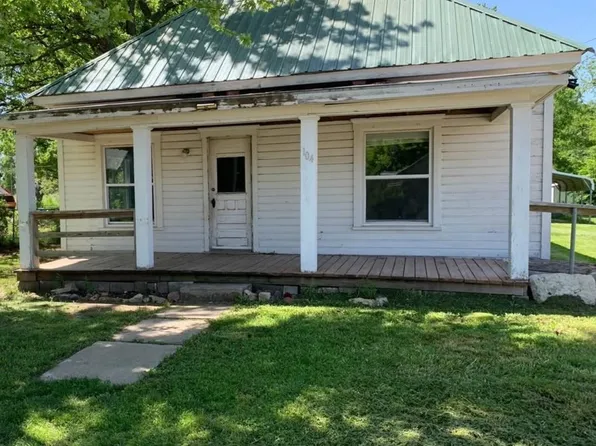 104 N Ohio Ave, Burns, KS 66840
