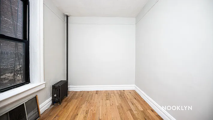 Rented by Nooklyn NYC LLC | media 18