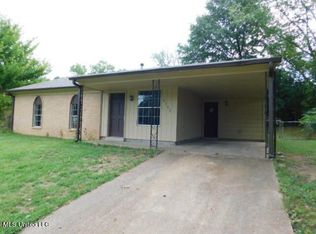 6780 Camelot Rd, Horn Lake, MS 38637