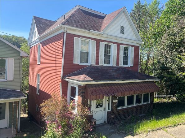 327 3rd St, Leechburg, PA 15656