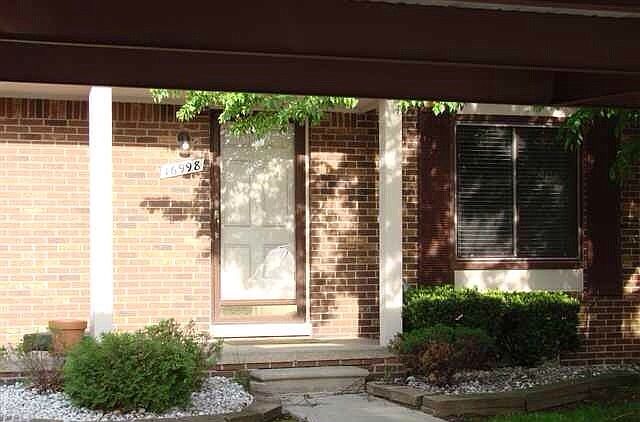 1st image of 16998 Kingsbrooke Dr