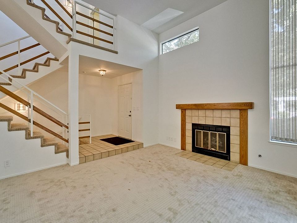 1st image of 759 Loma Verde Ave #B
