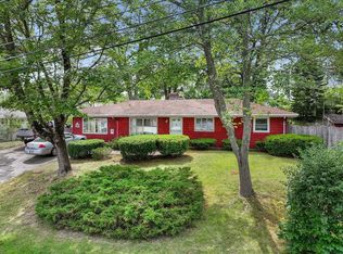 2 Curwen Rd, Peabody, MA 01960