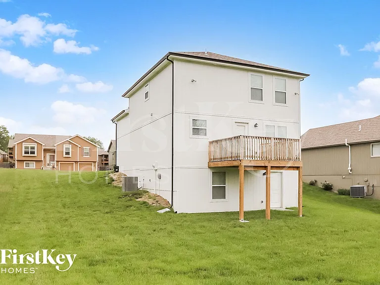 5015 N Wheeling Ave — Photo 14