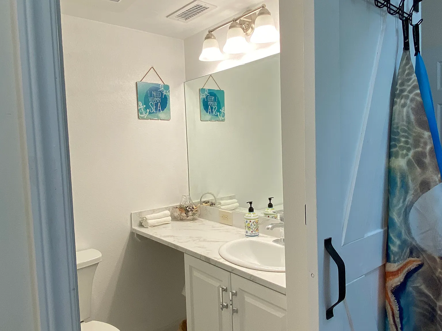 3 bed, 3.5 bath, 1856 sqft, $1,050 — Photo 2