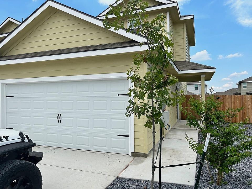 1st image of 3414 Lindsay Ln
