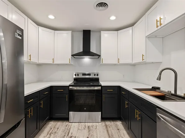 909 Silber Rd APT 11, Houston, TX 77024