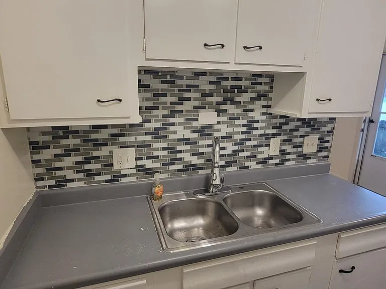2102 Bickmore Ave — Photo 15