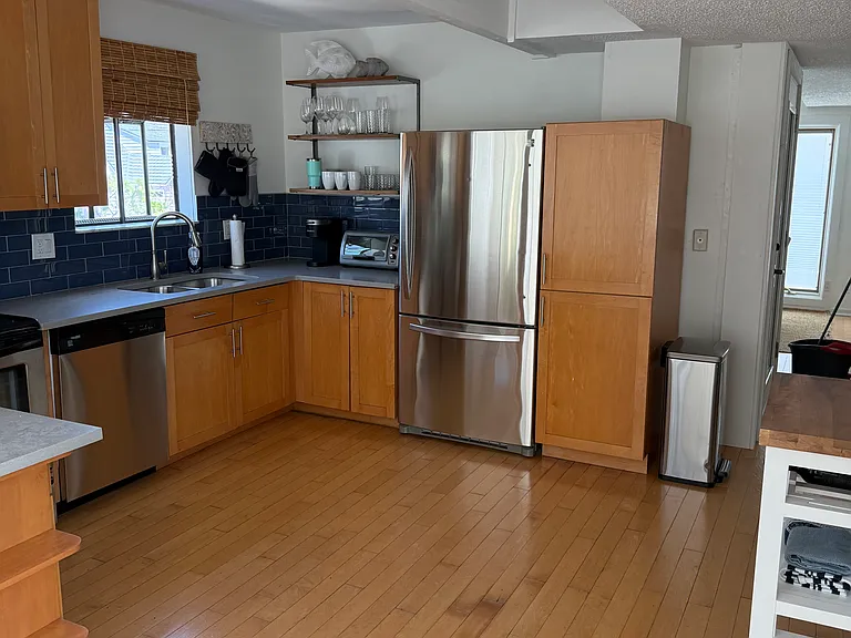 51 84th Ave — Photo 28