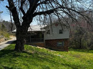 59 Rogers Rd, Whitley City, KY 42653