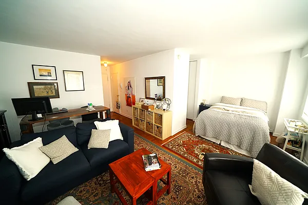 Rented by Corcoran | media 4