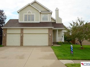 16413 Manderson St, Omaha, NE 68116