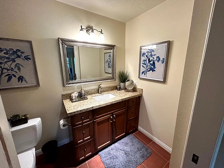 206 Lakecrest Ln — Photo 12