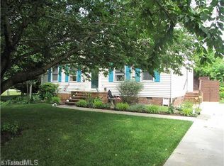 100 Elizabeth Ln, Mebane, NC 27302