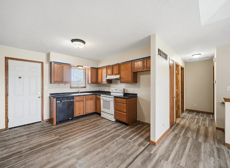 1907 W Apricot Ln — Photo 8