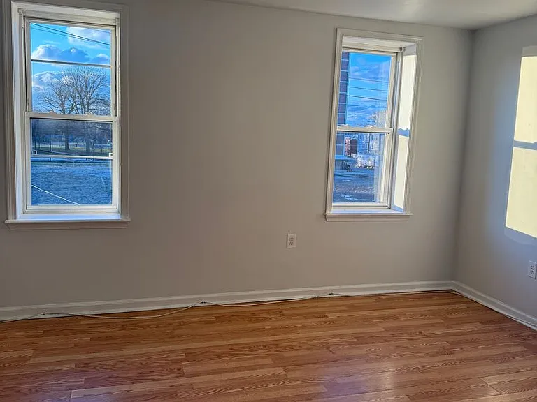 2427 N 10th Street — Photo 8