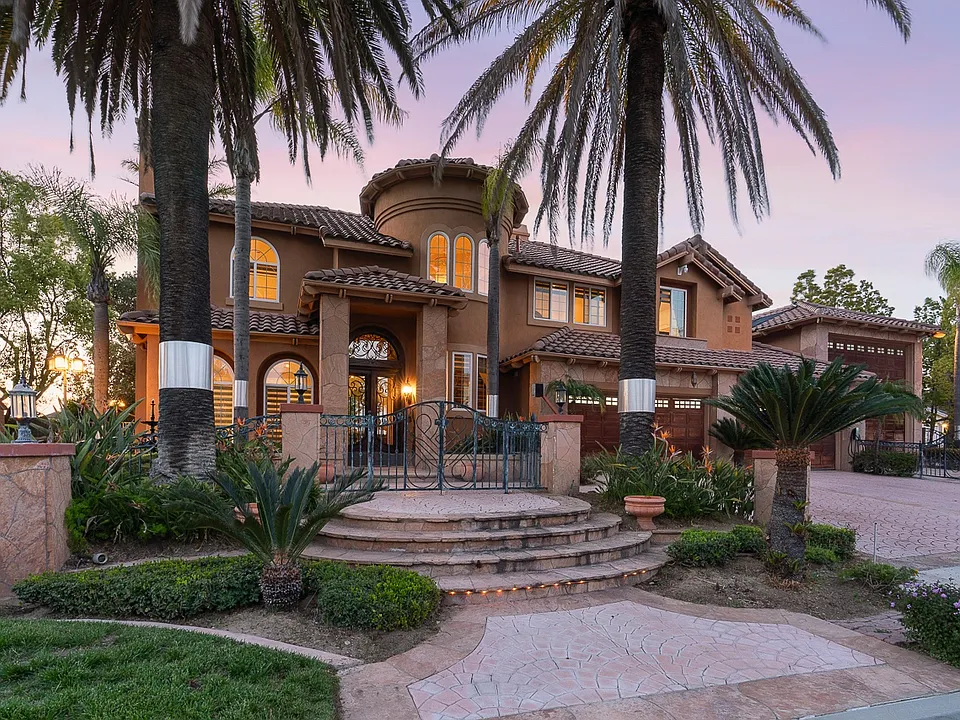 5415 Camino De Bryant