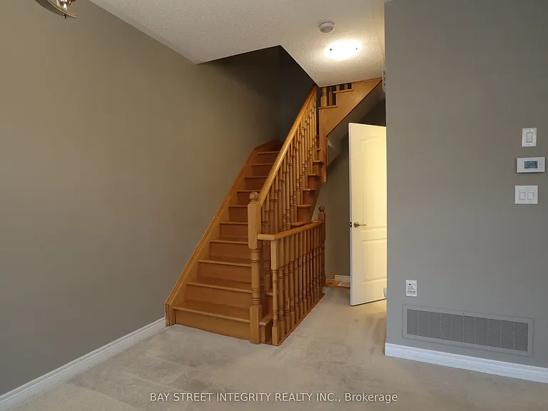 2435 Greenwich Dr #39 — Photo 25