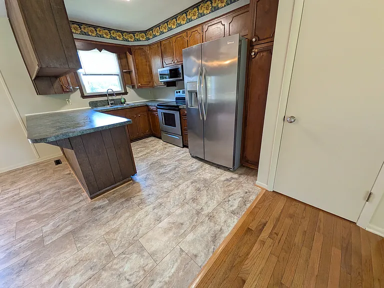431 Westfield Ave — Photo 4