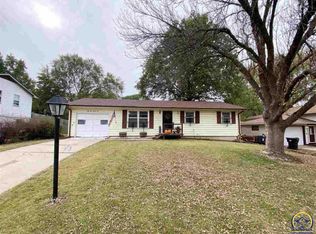 5125 SW 33rd St, Topeka, KS 66614