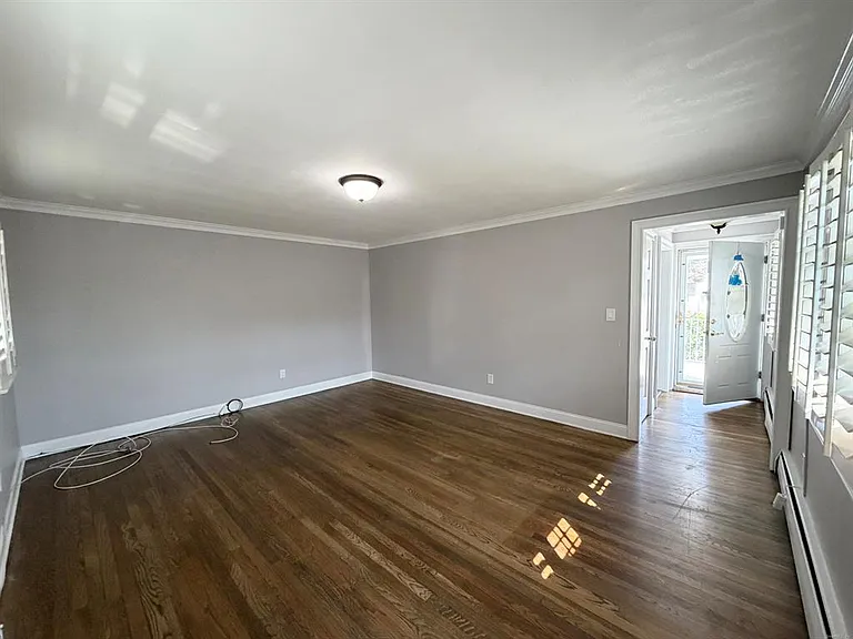 134 Albright Ave — Photo 5