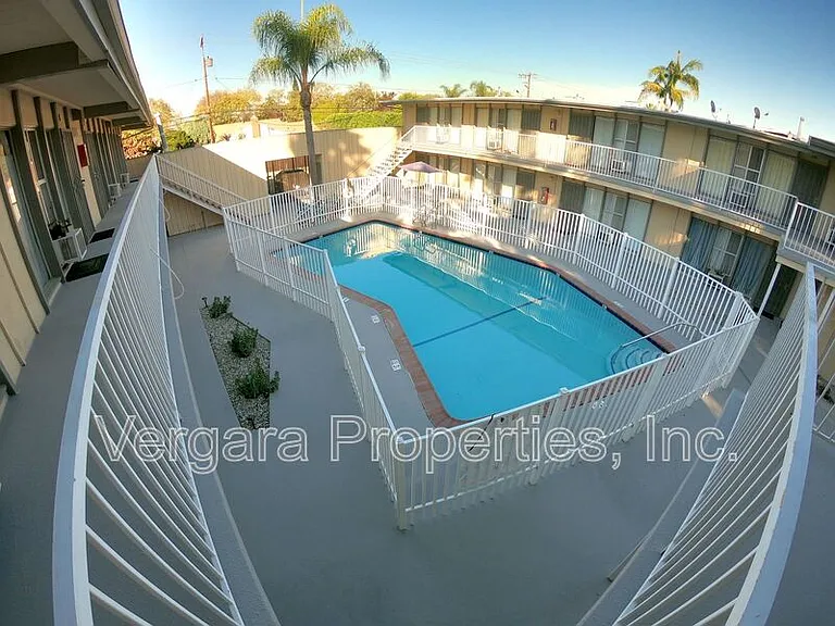 5551 E 23rd St #17 — Photo 27
