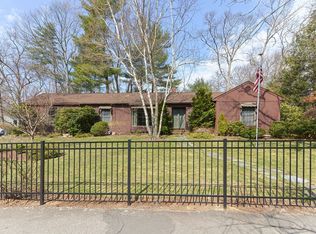 871 Washington St, Walpole, MA 02081