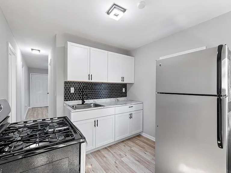 2053 Maryland St #1 — Photo 4