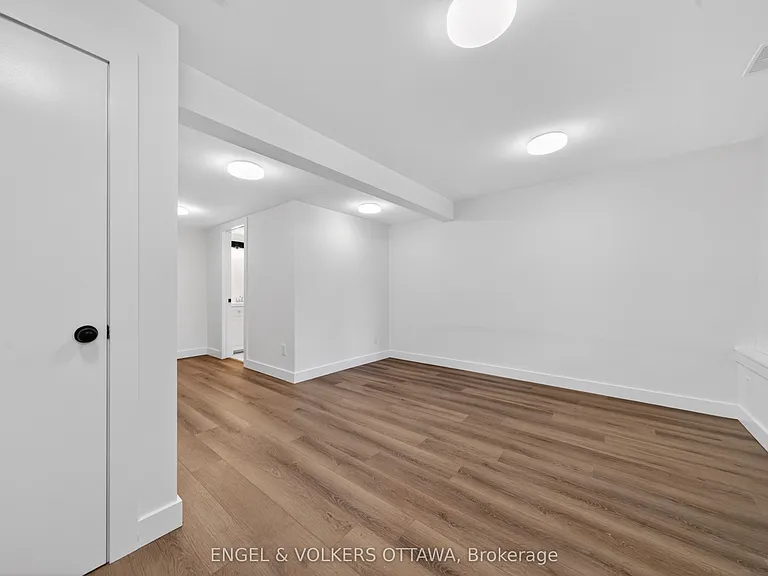 175 James St #B — Photo 3